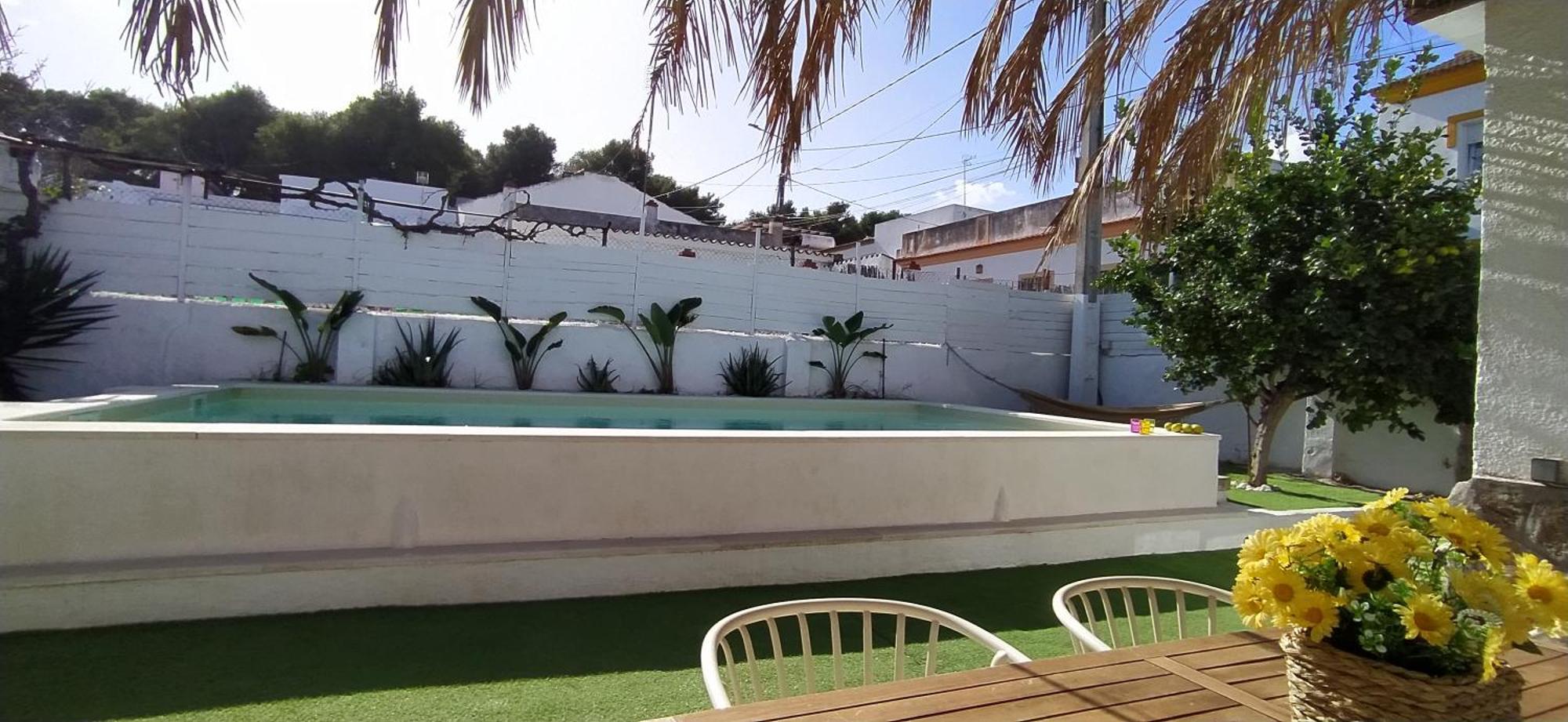 チクラナ・デ・ラ・フロンテーラ Casa, Piscina, Jacuzzi, Garaje, Barbacoa.ヴィラ エクステリア 写真