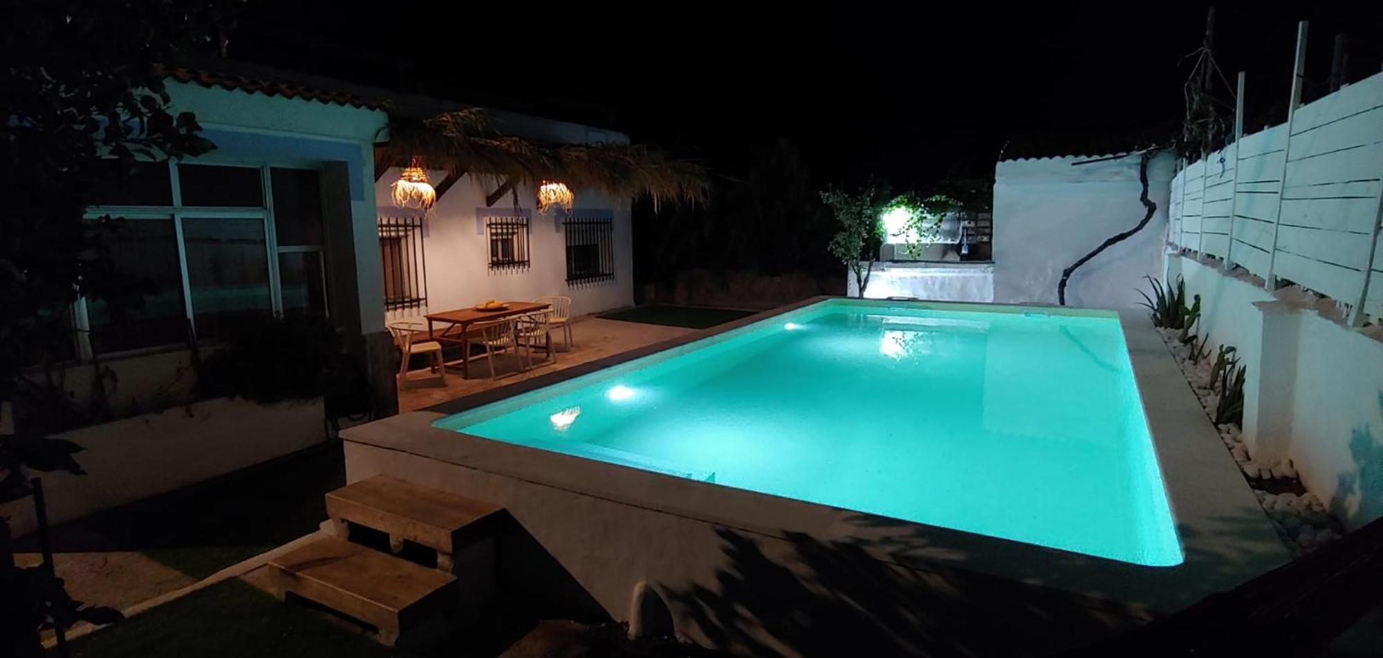 チクラナ・デ・ラ・フロンテーラ Casa, Piscina, Jacuzzi, Garaje, Barbacoa.ヴィラ エクステリア 写真
